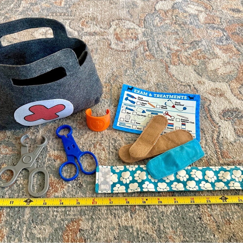 “4 for $20 Mix&Match” Toddler Kids Toy Doctor Pet Vet Kit‎